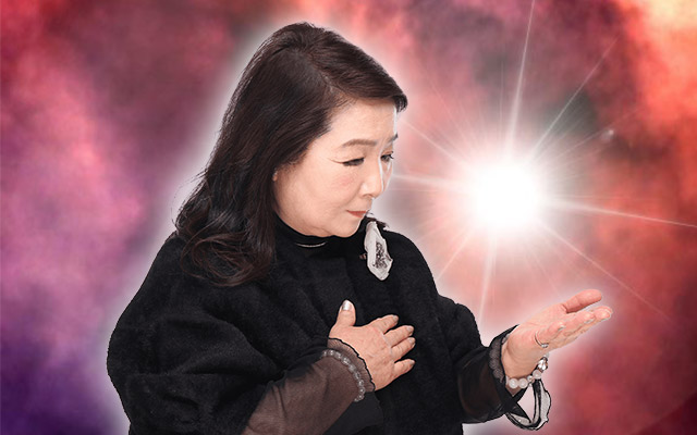 強い霊感で愛繋ぐ温度も伝わる霊視 ロモン愛祥 Au占い